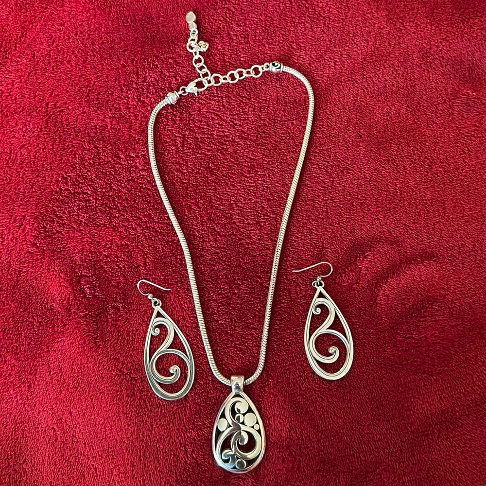 Classy Brighton necklace and earrings set. Slight black on necklace.